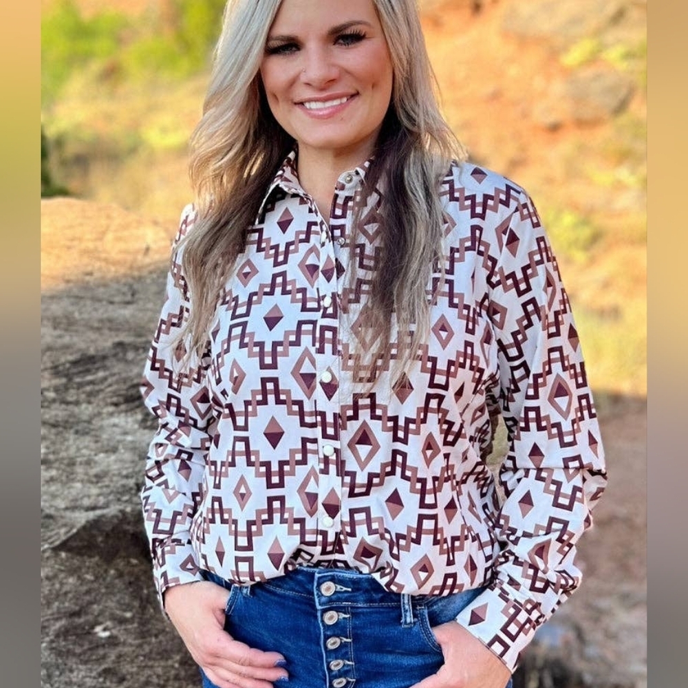NWT Brown Aztec Mesa Snap Button Down Top